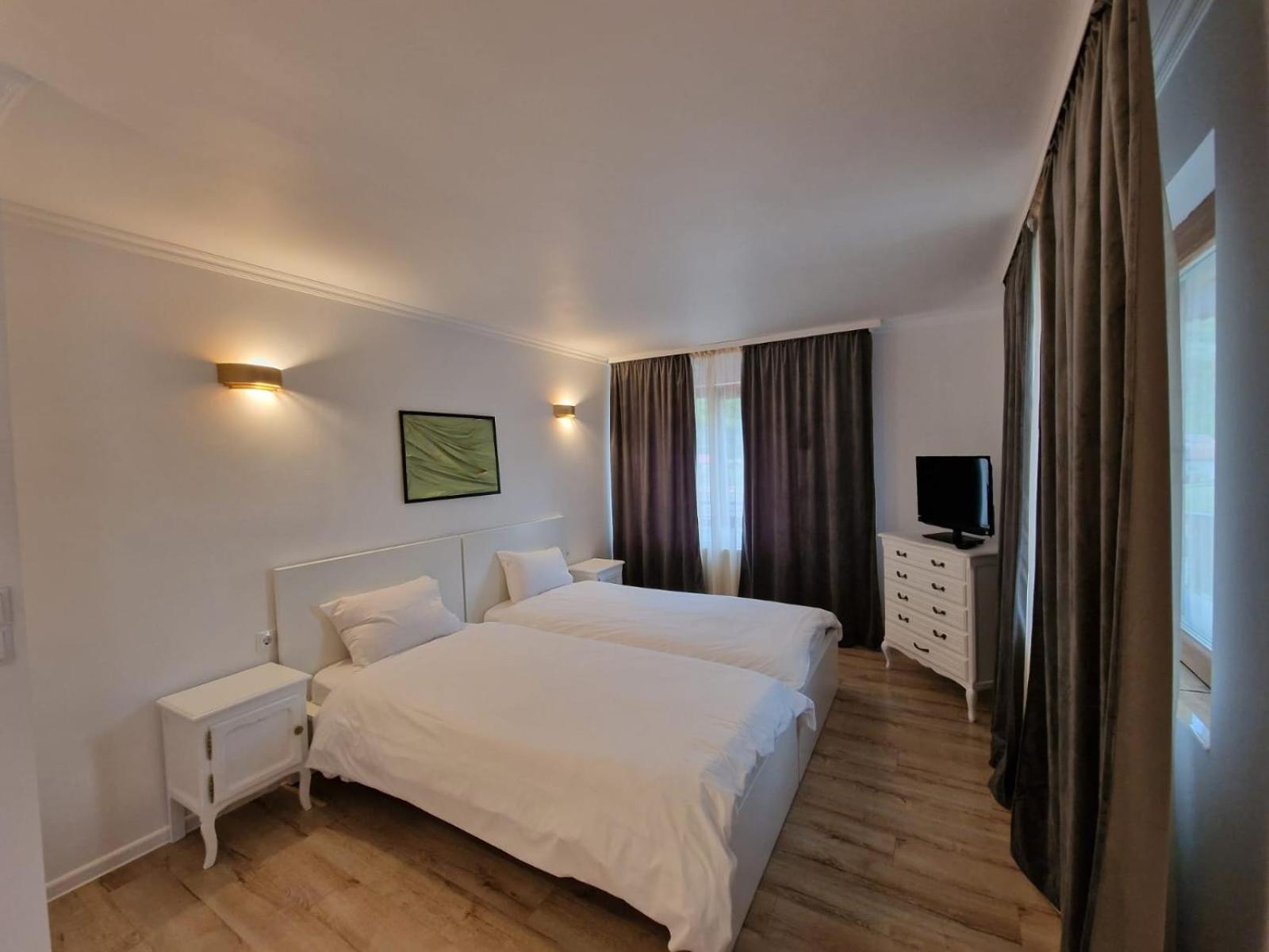 Guesthouse Magic Băile Herculane Eksteriør billede