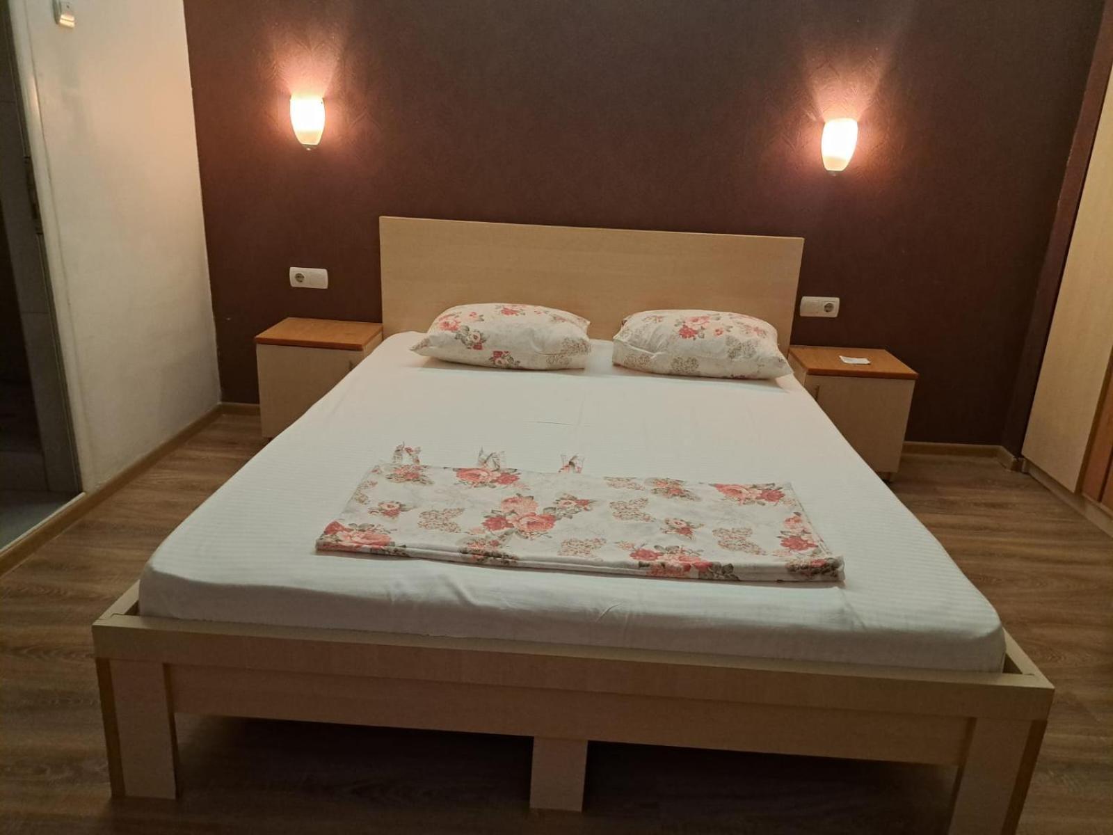 Guesthouse Magic Băile Herculane Eksteriør billede