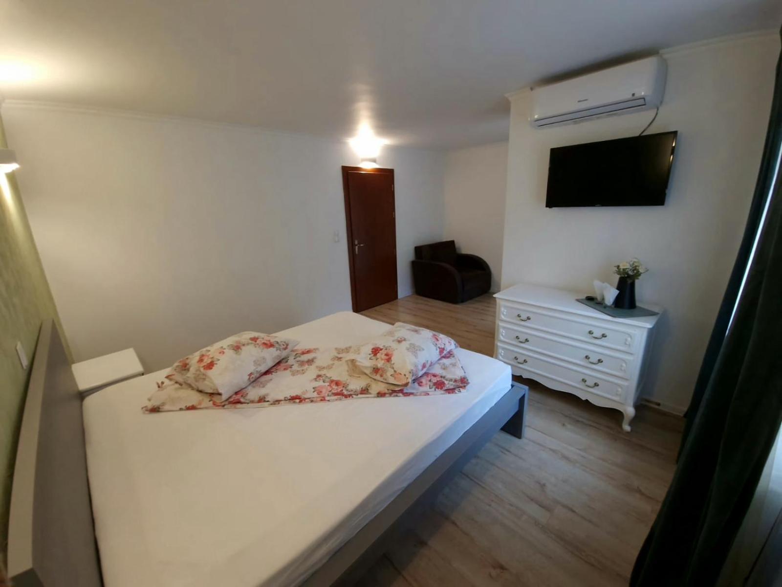 Guesthouse Magic Băile Herculane Eksteriør billede