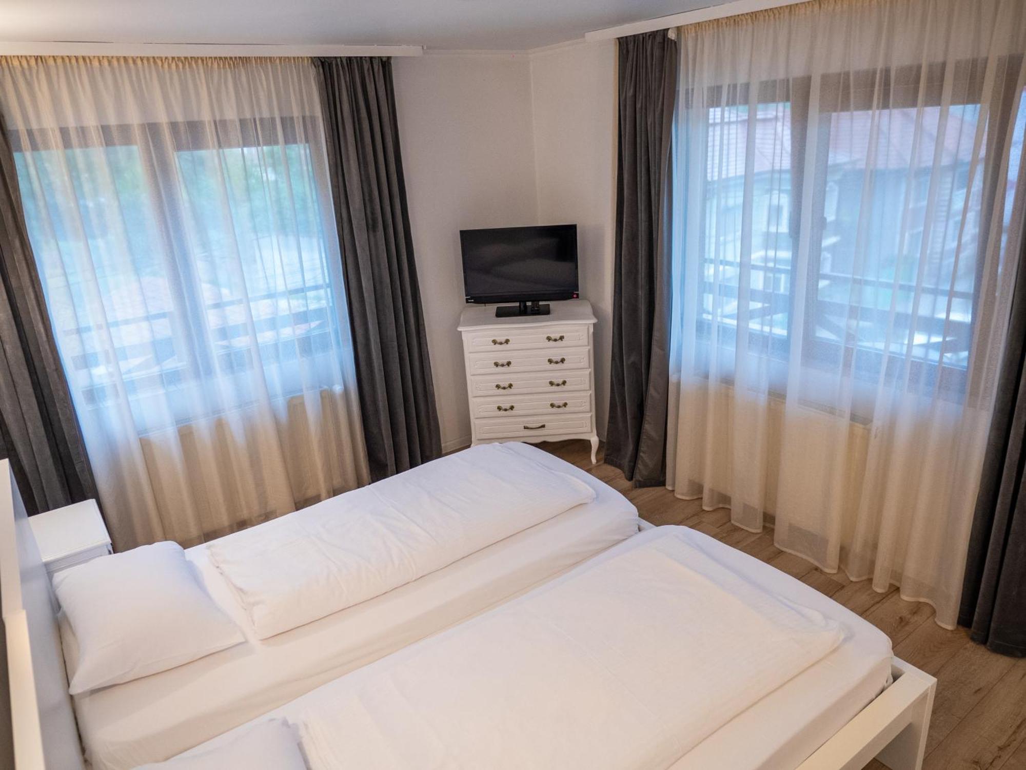 Guesthouse Magic Băile Herculane Eksteriør billede