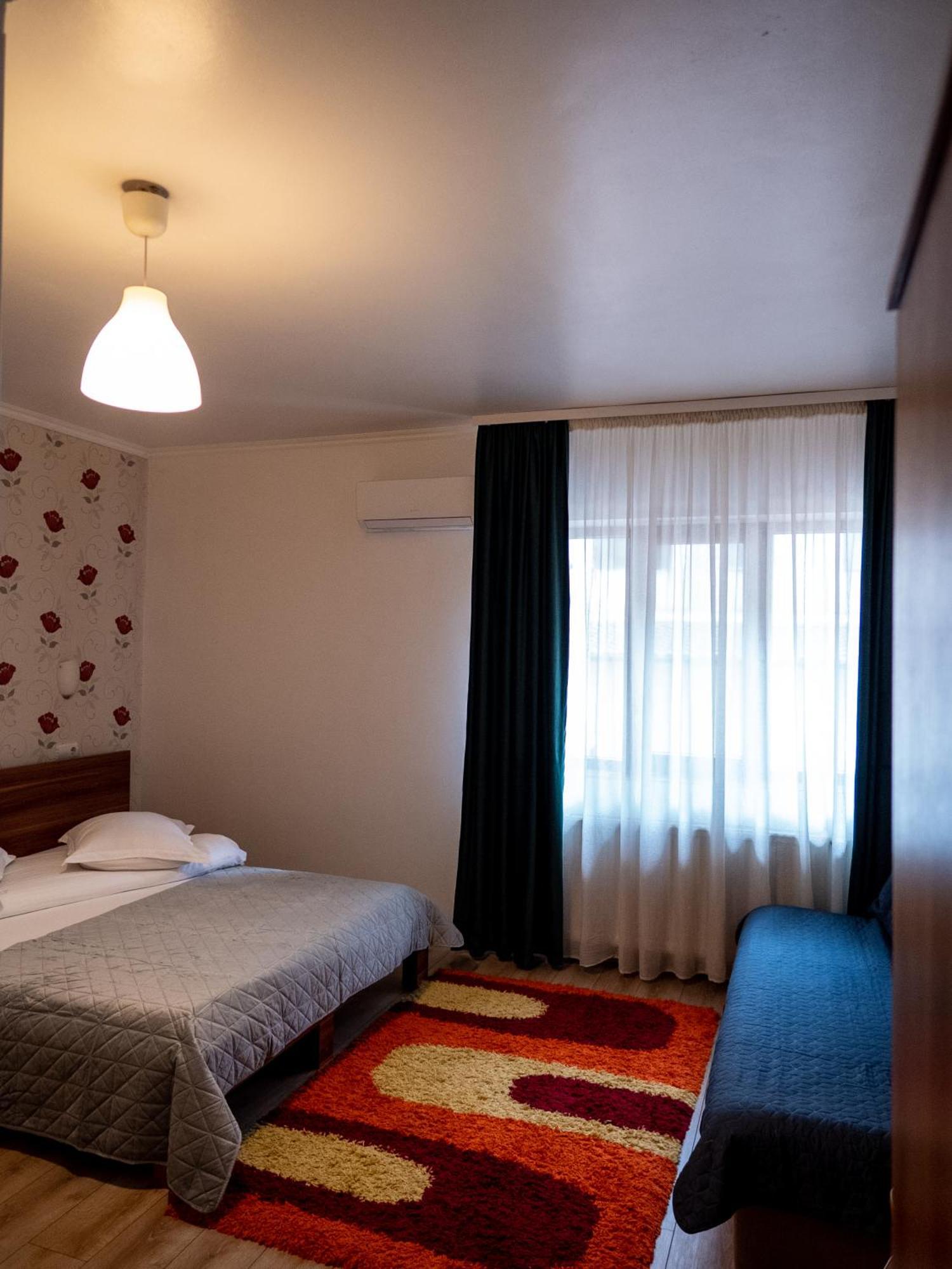 Guesthouse Magic Băile Herculane Eksteriør billede